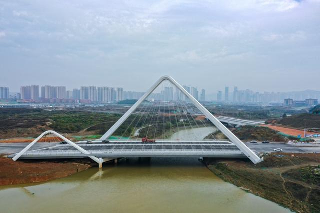 下載.jpg 下載.jpg